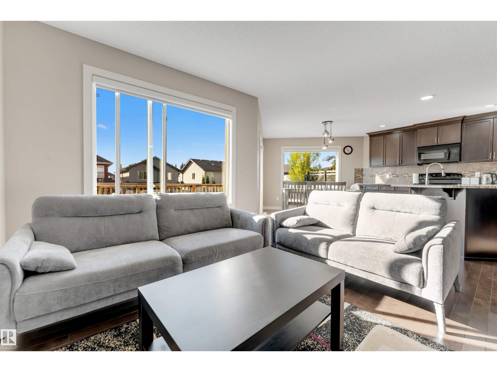 136 55 ST SW - 14