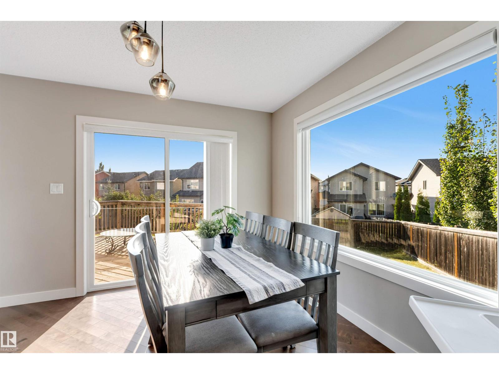 136 55 ST SW - 18
