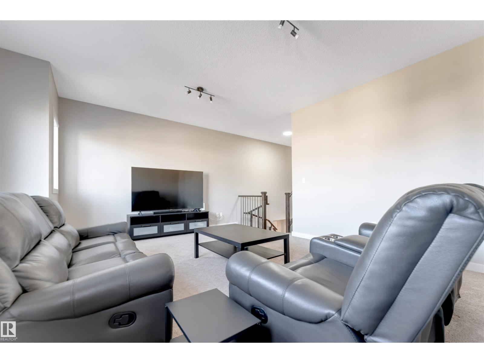 136 55 ST SW - 25
