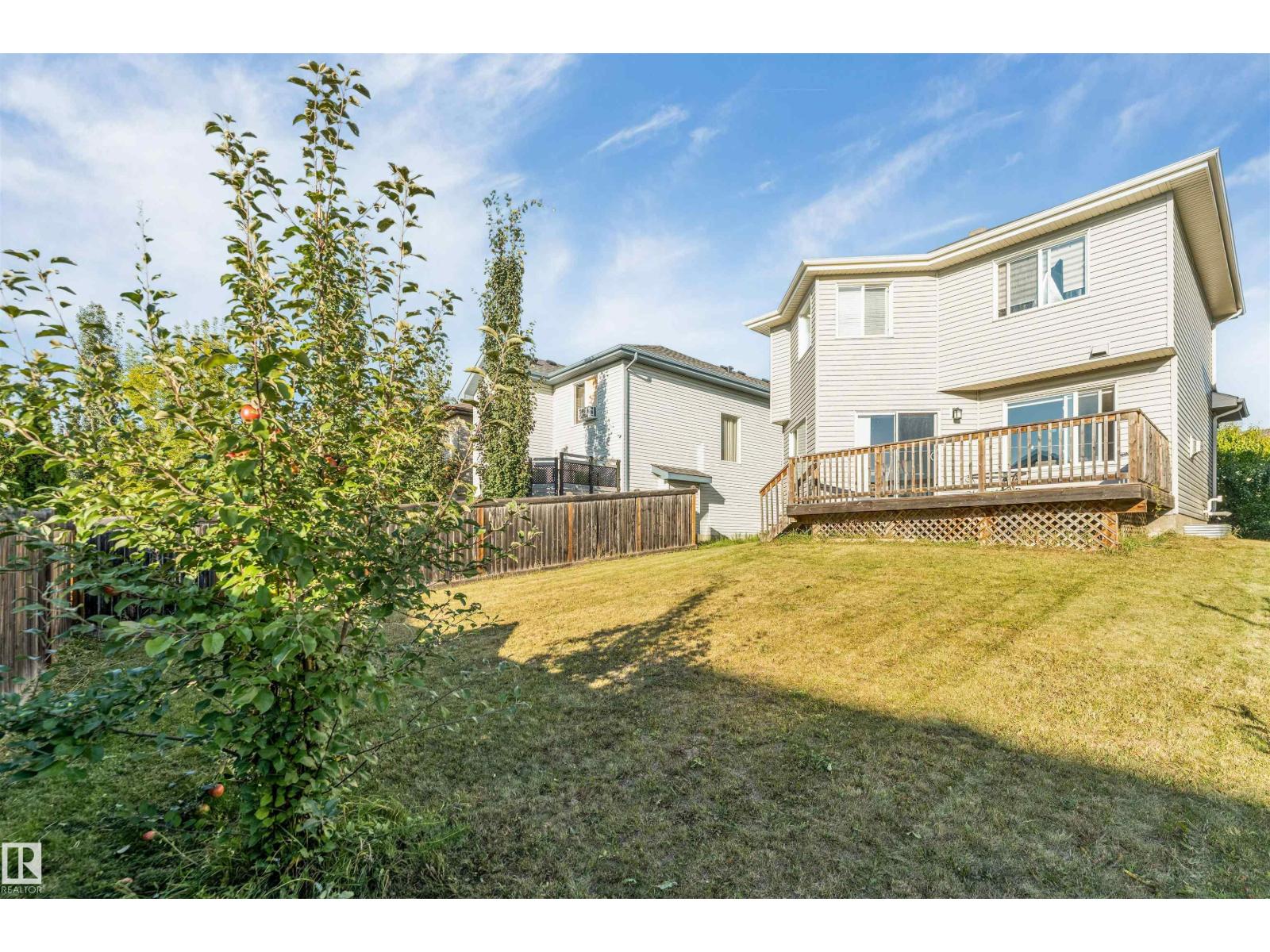 136 55 St SW photo 4 — MLS® E4509560