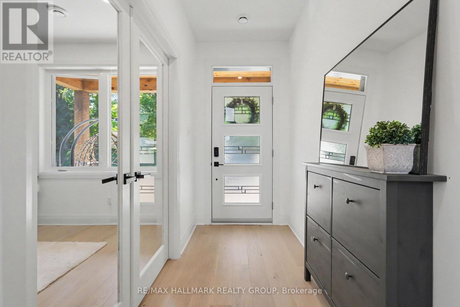 118 HILLIER STREET, Lanark Highlands — photo 3