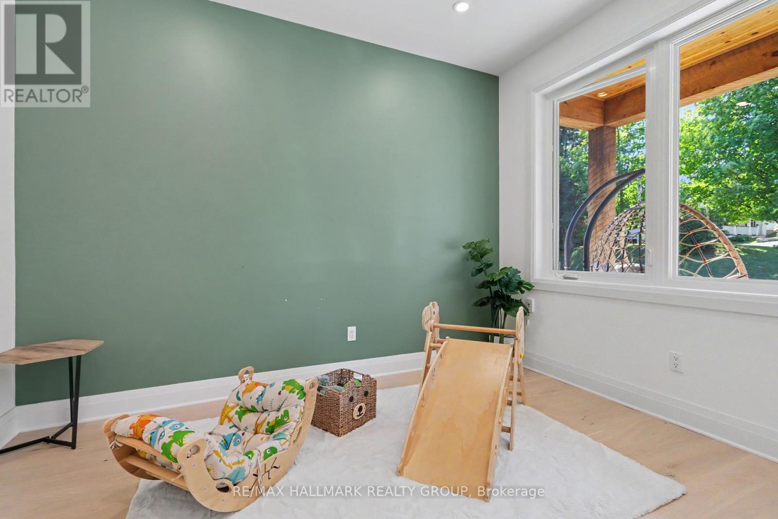 118 HILLIER STREET, Lanark Highlands — photo 5