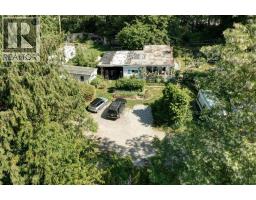 947 North Road, Gibsons, BC V0N1V7 Photo 35