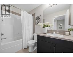 17 Fireside Cove, Cochrane, AB T4C0X3 Photo 21