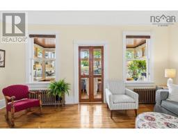 2pc Ensuite bath - 24 Queen Street, Bridgewater, NS B4V1P1 Photo 10