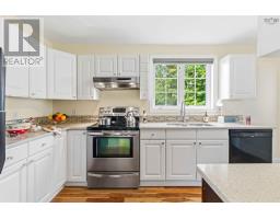 24 Queen Street, Bridgewater, NS B4V1P1 Photo 21