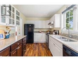 24 Queen Street, Bridgewater, NS B4V1P1 Photo 24