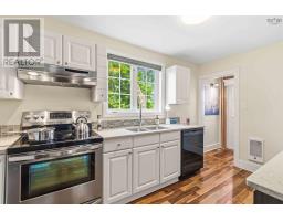 24 Queen Street, Bridgewater, NS B4V1P1 Photo 22