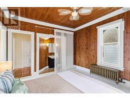 24 Queen Street, Bridgewater, NS B4V1P1 Photo 37