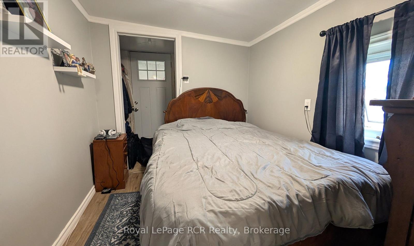 #20 1680 9TH AVENUE E - 13