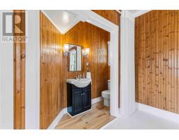 24 Queen Street, Bridgewater, NS B4V1P1 Photo 38