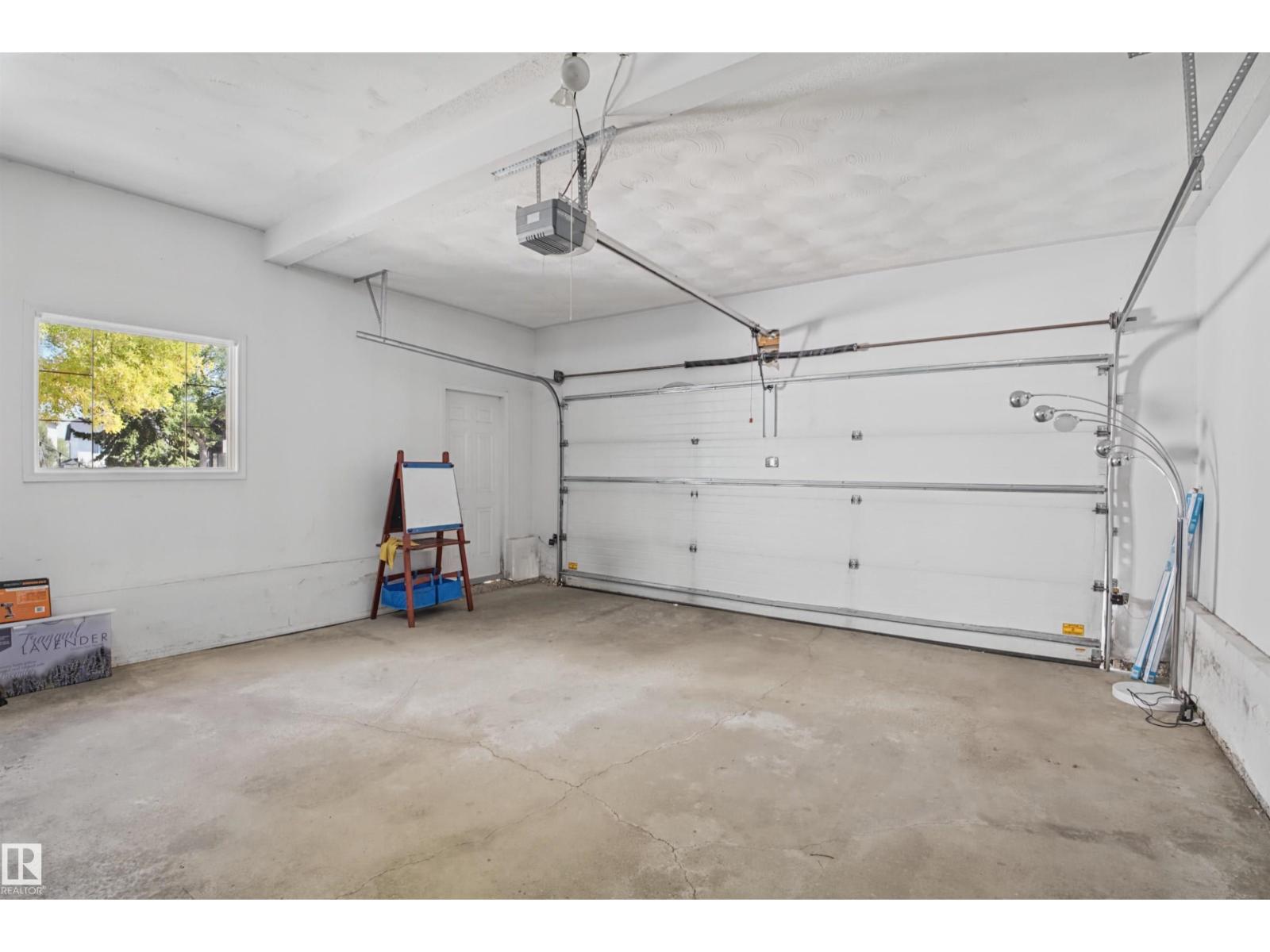 446 ORMSBY RD NW - 29
