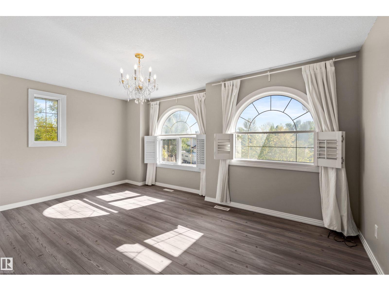 446 ORMSBY RD NW - Image 21