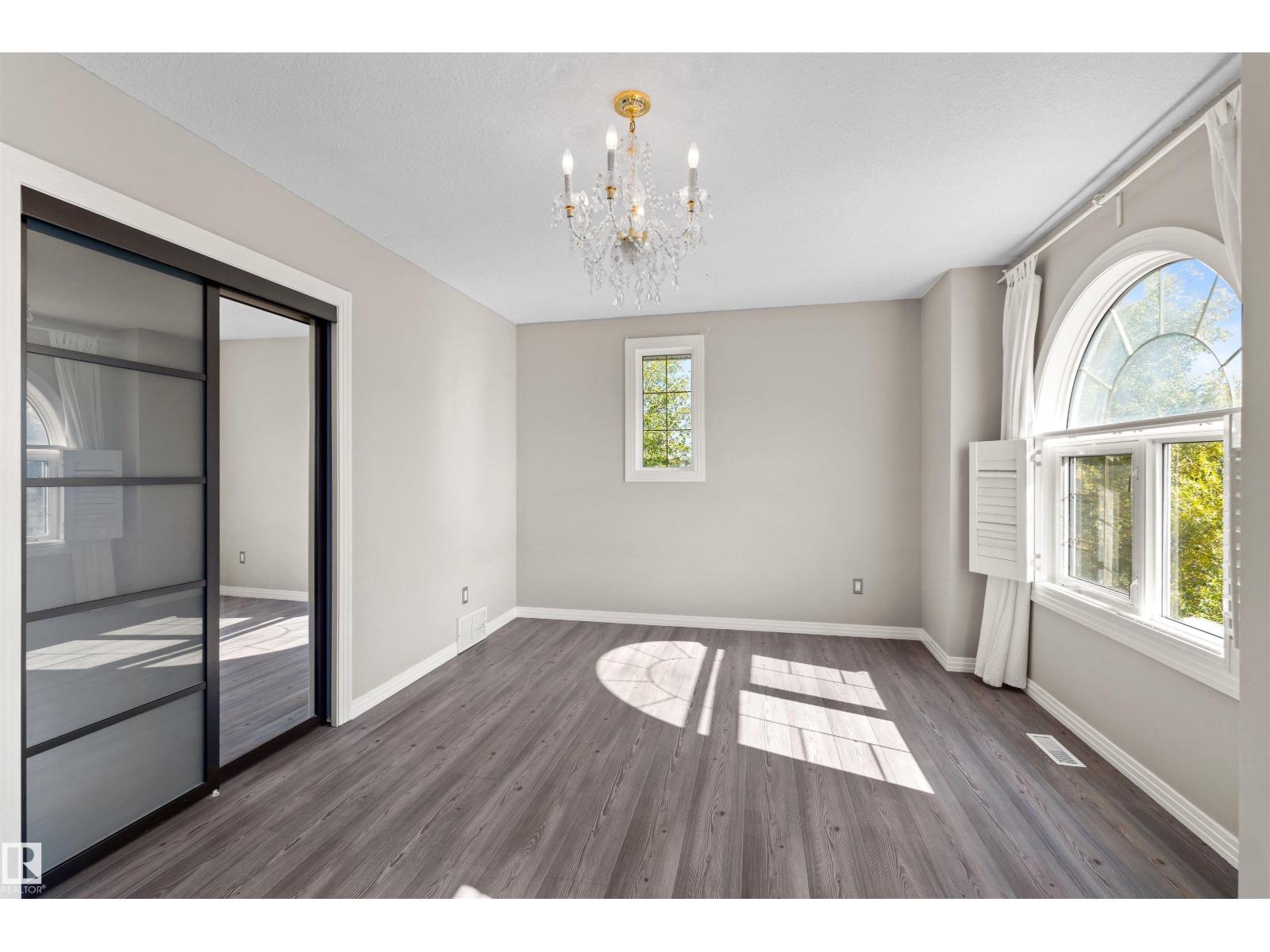 446 ORMSBY RD NW - 22