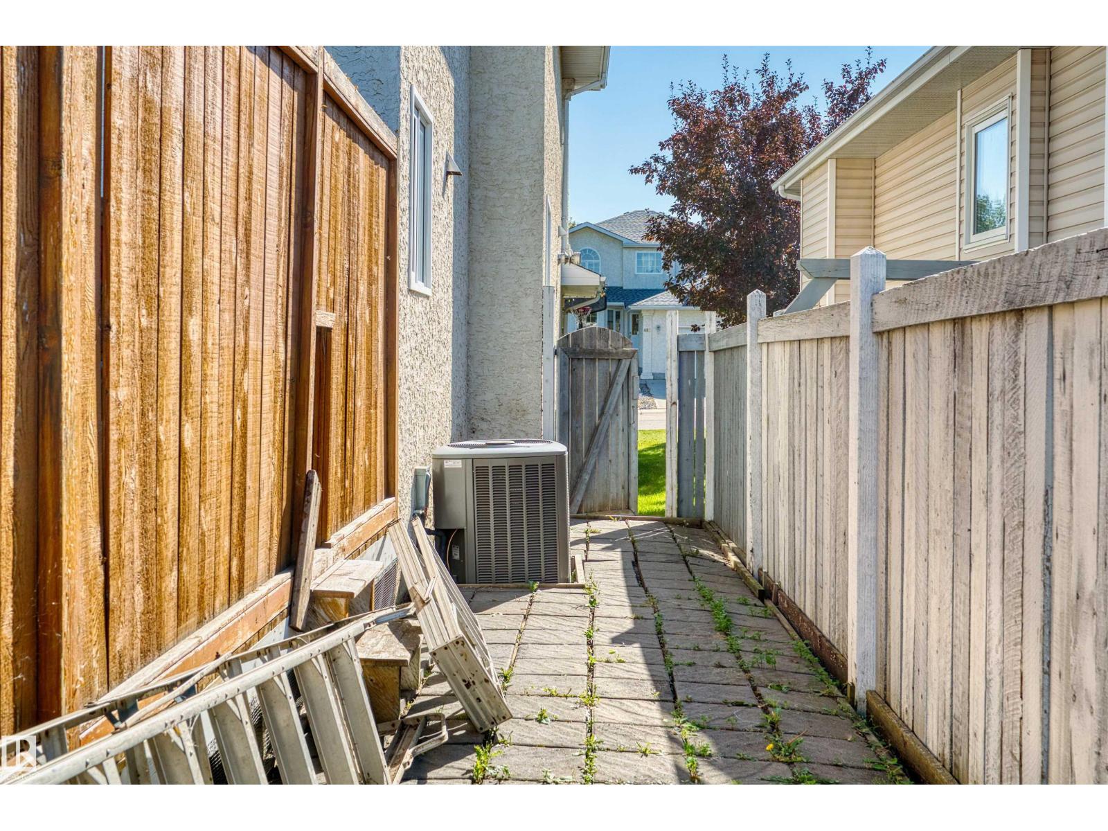 446 ORMSBY RD NW - 37