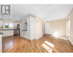 41 Hodgins Avenue, Georgina, ON L4P3N1 Photo 16