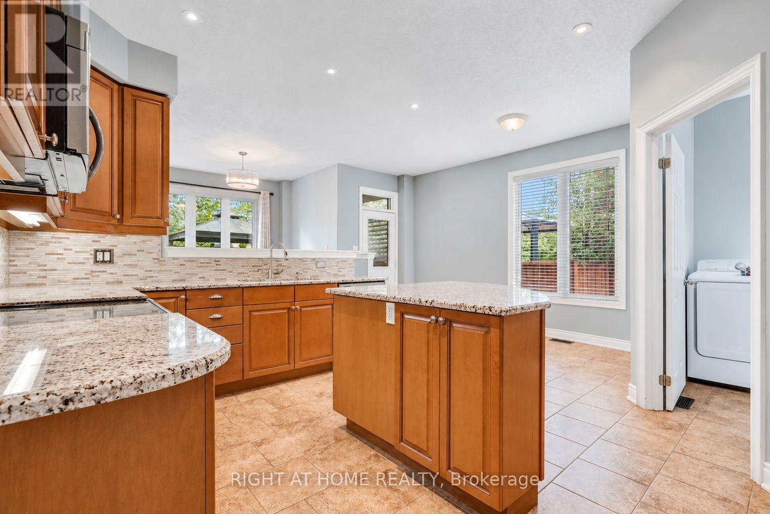35 AUBURN COURT - 18
