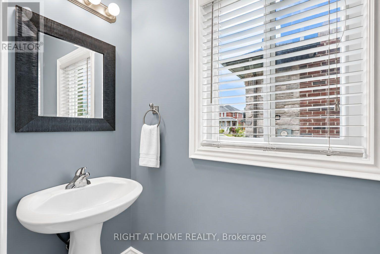 35 AUBURN COURT - 30