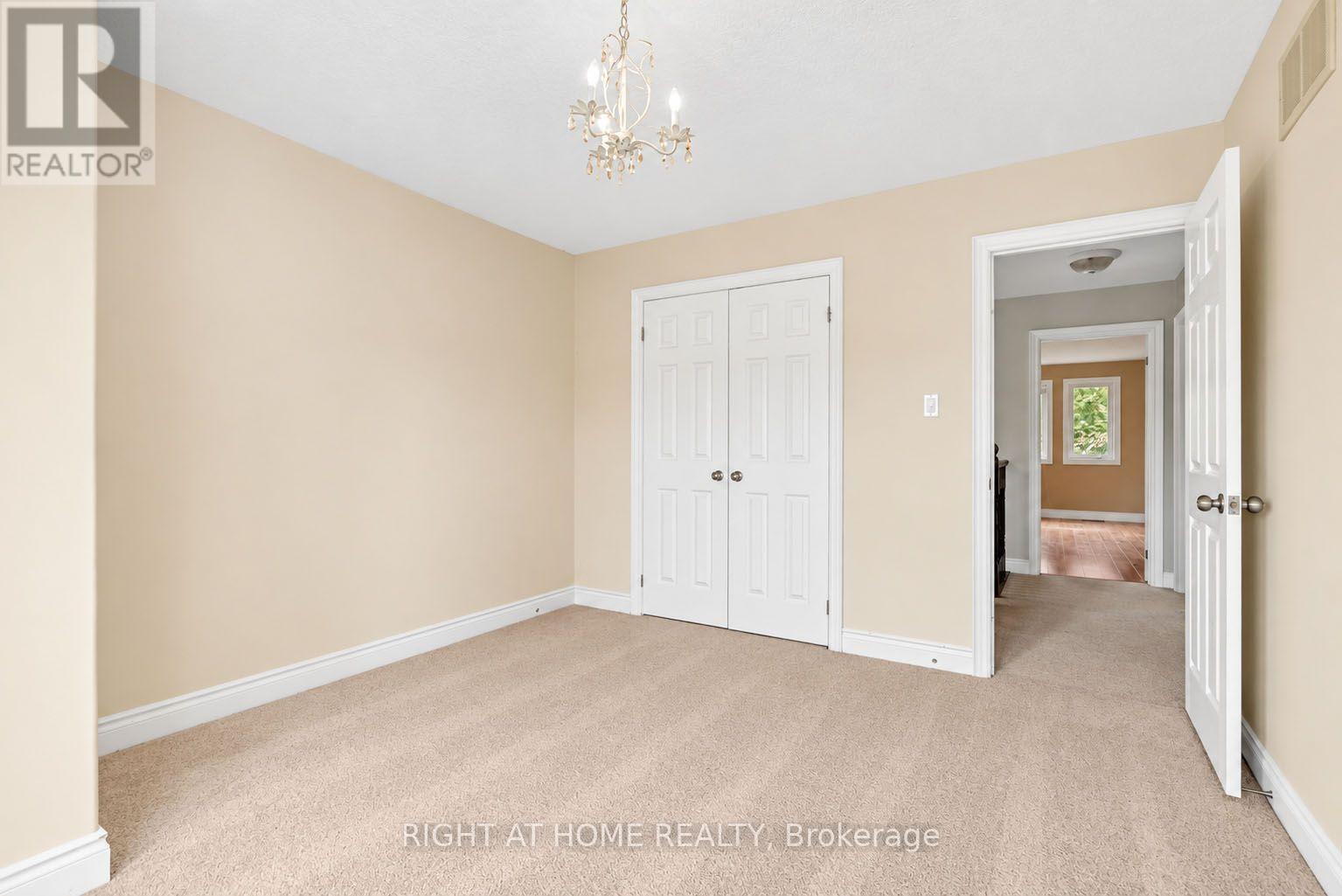 35 AUBURN COURT - 36