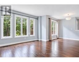 35 Auburn Court, Barrie, ON L4N6G9 Photo 13