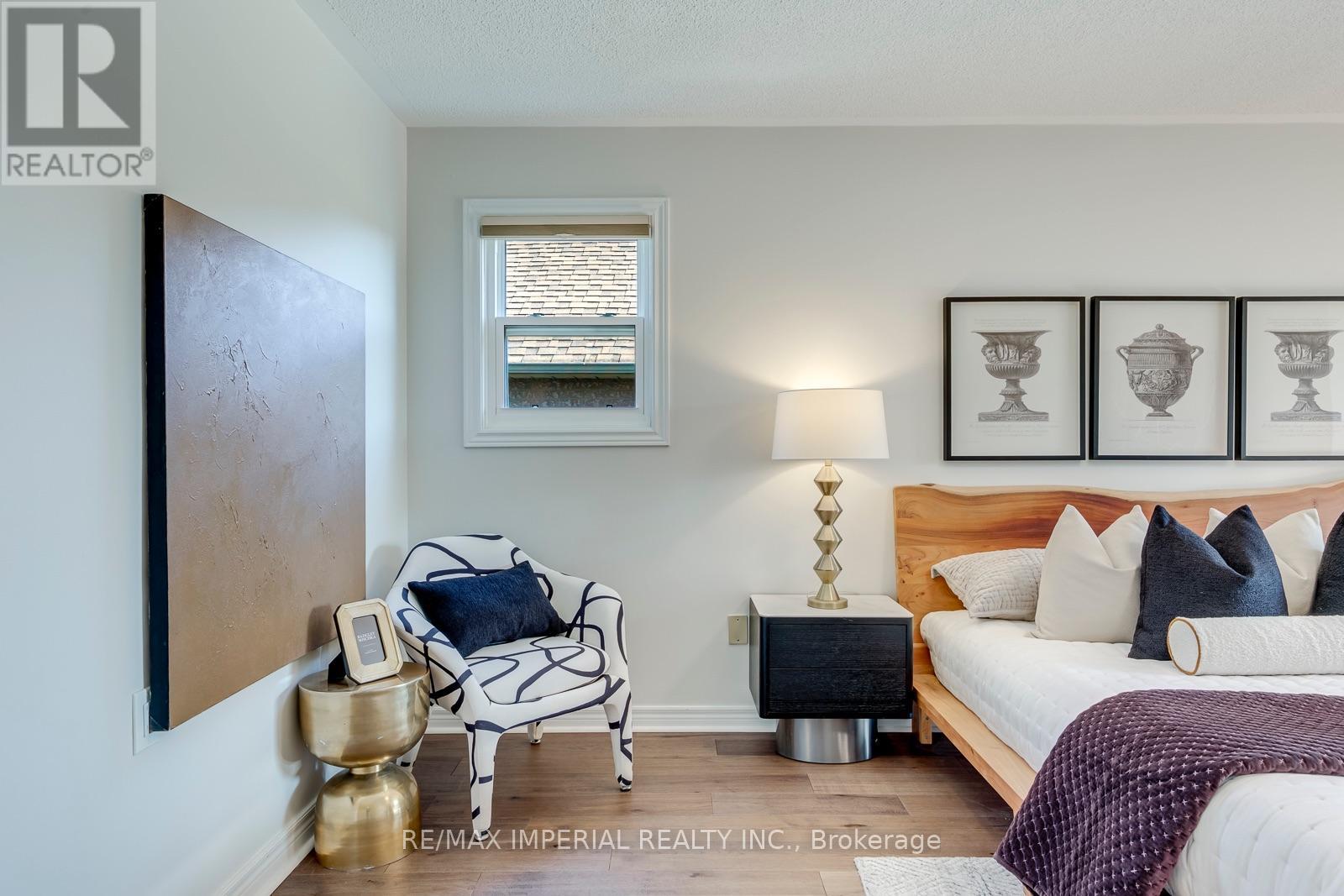 1089 GLEN VALLEY ROAD - 36