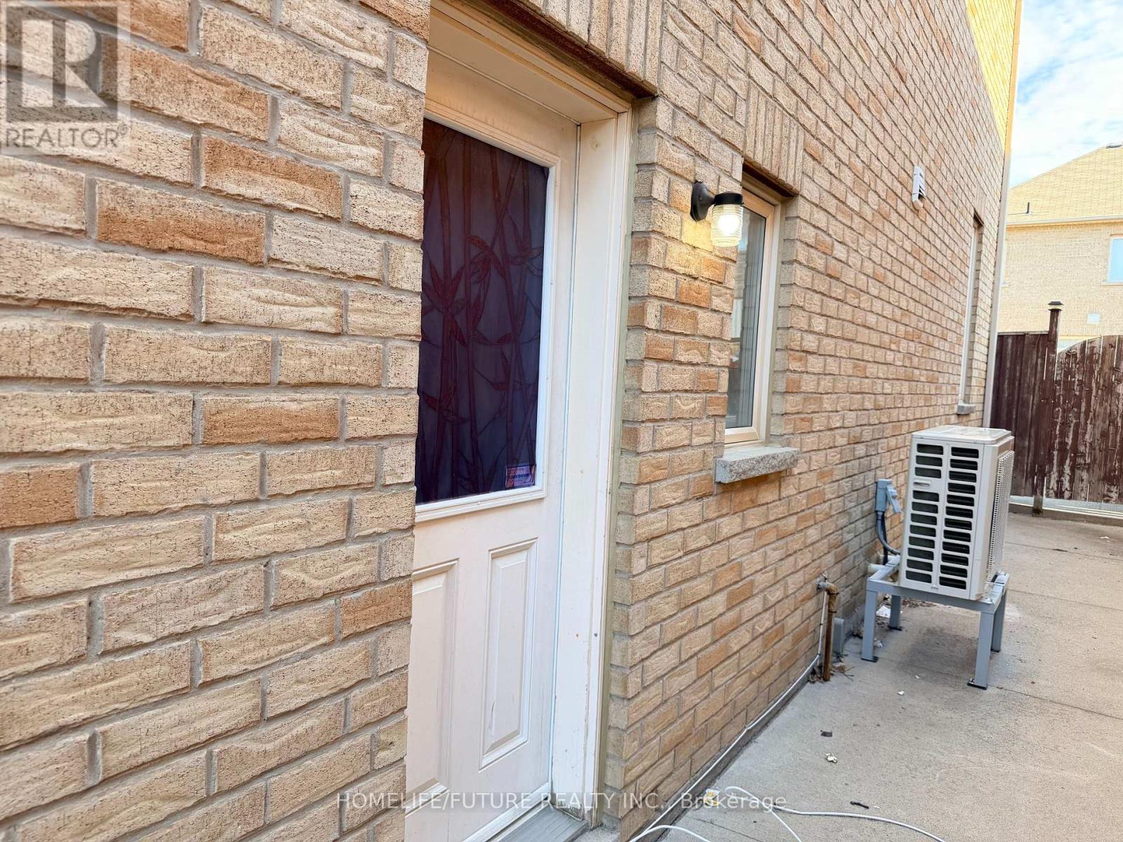 BSMT - 22 GAMSON CRESCENT, Brampton (Sandringham-Wellington) — photo 3
