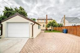 1205 Ashburn Street, Winnipeg, MB R3E2Y1 Photo 41