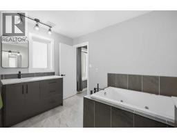 2 Densmore Crescent, Red Deer, AB T4R2L8 Photo 21