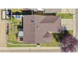 2 Densmore Crescent, Red Deer, AB T4R2L8 Photo 41