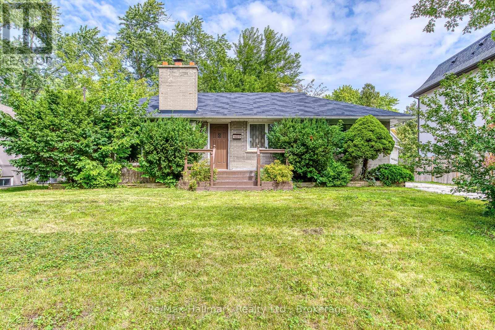 Photo of 463 CANDLER ROAD