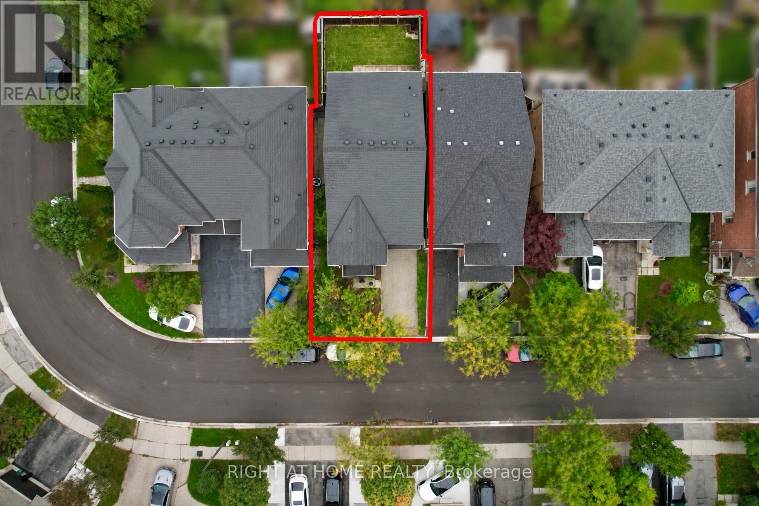 427 CHANDLER CRESCENT - 39