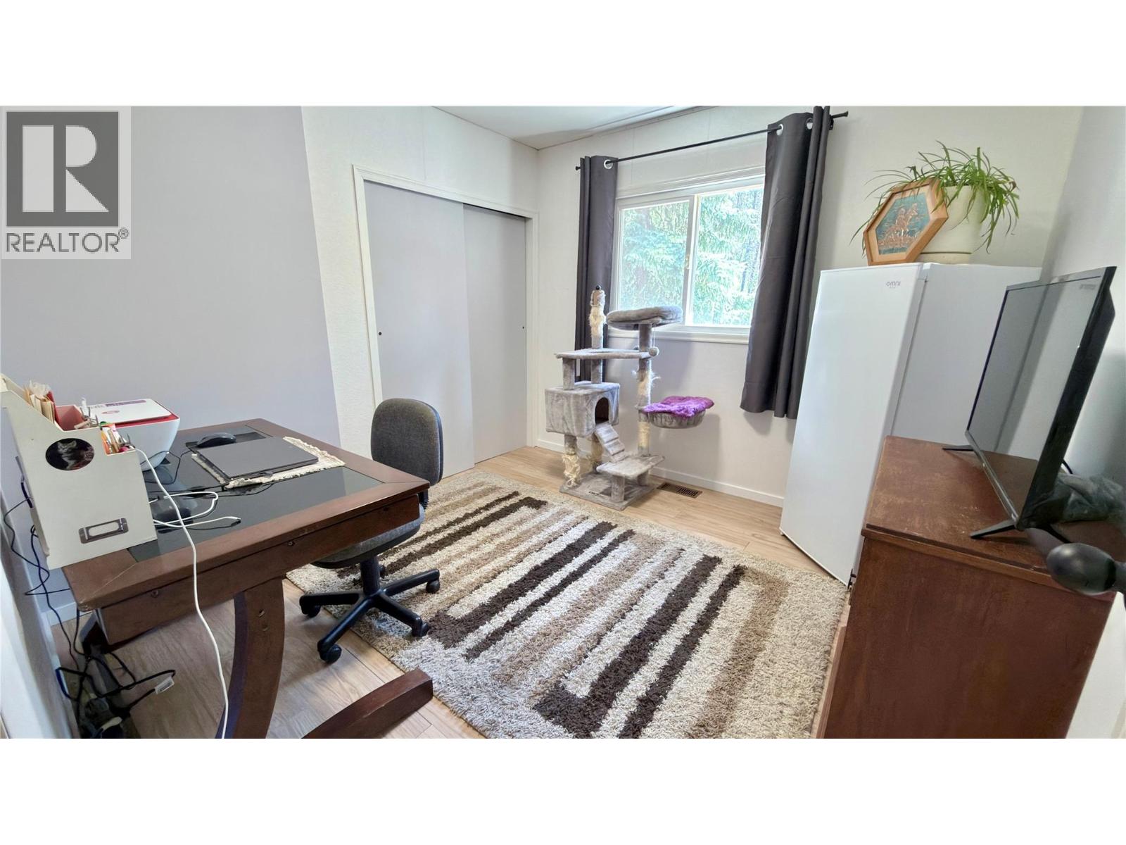 656 Strathmore Avenue - 11