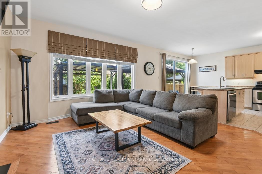 207 MISTRAL WAY, Ottawa — photo 9