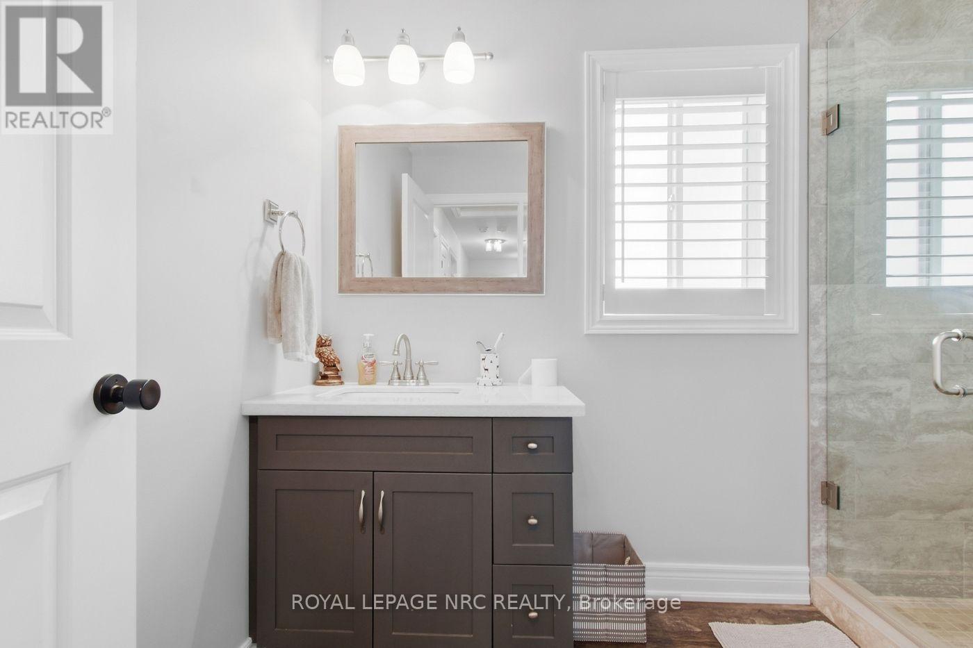 3711 WHITE ROAD - Image 24