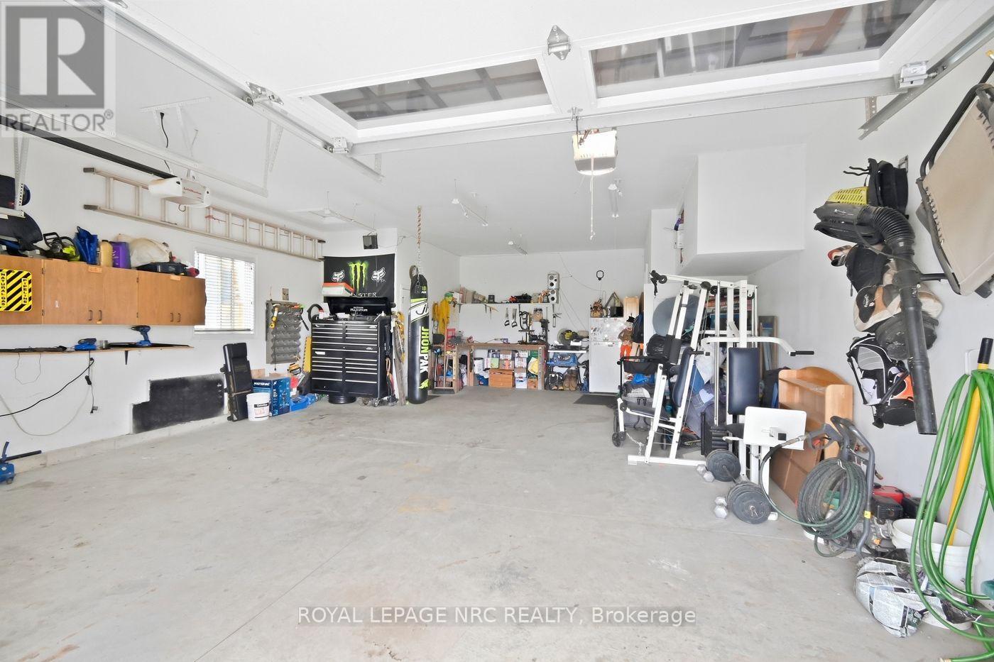 3711 WHITE ROAD - 40