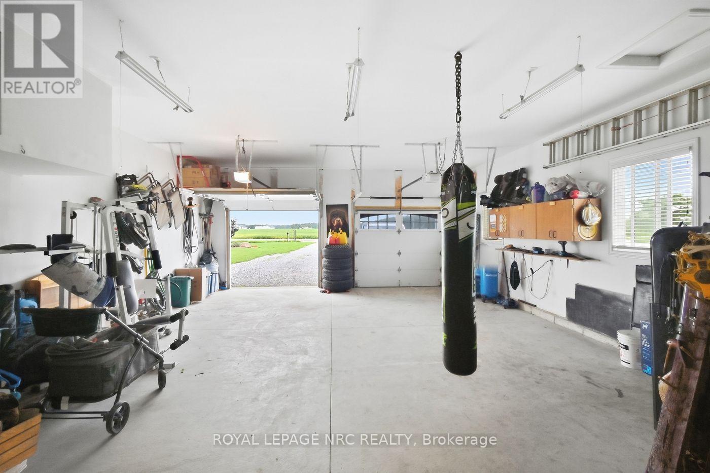 3711 WHITE ROAD - Image 41