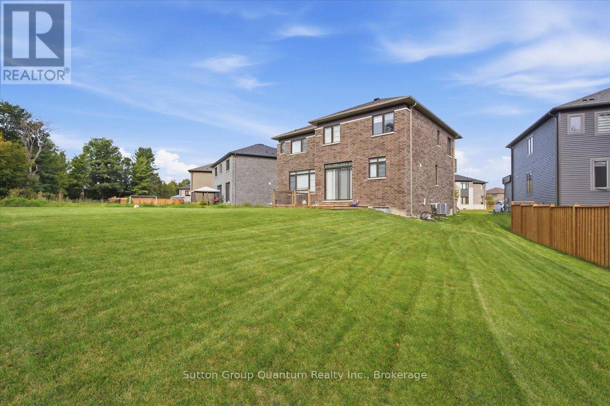 174 ROSANNE CIRCLE, Wasaga Beach — photo 6