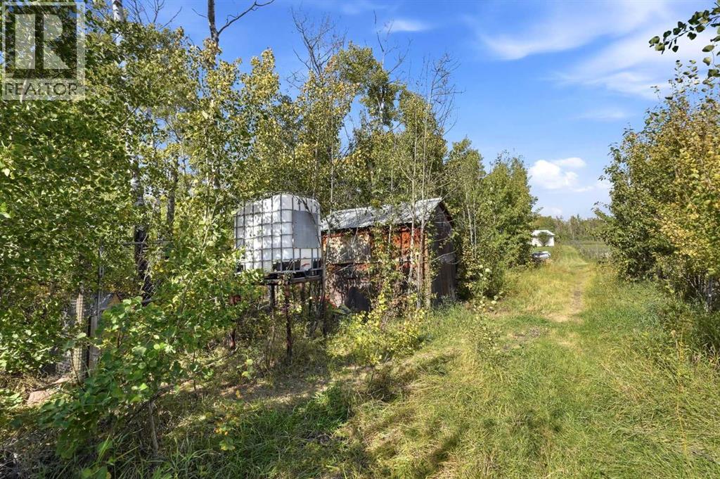 Listing photo – 39403 Range Road 222, Rural Lacombe County