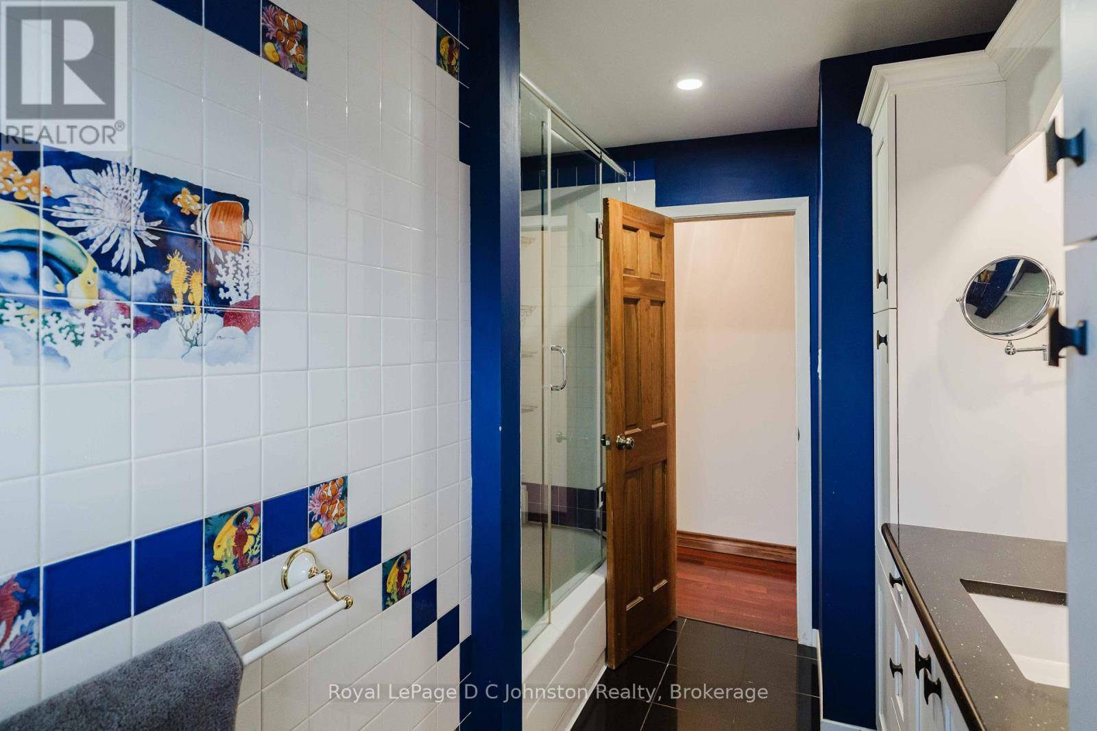 1152 WELLINGTON STREET - 14