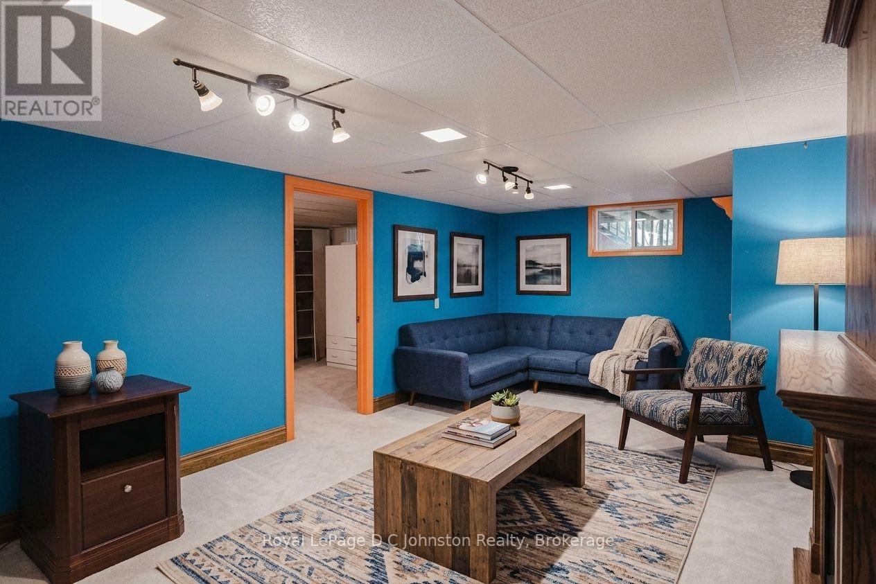 1152 WELLINGTON STREET - Image 23