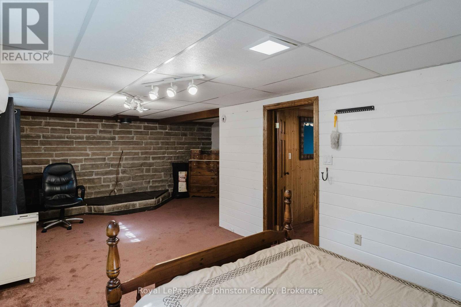 1152 WELLINGTON STREET - Image 26