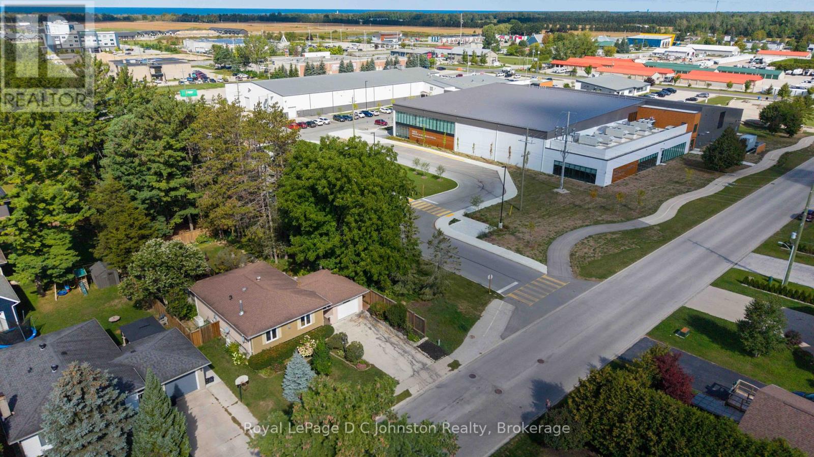 1152 WELLINGTON STREET - Image 33