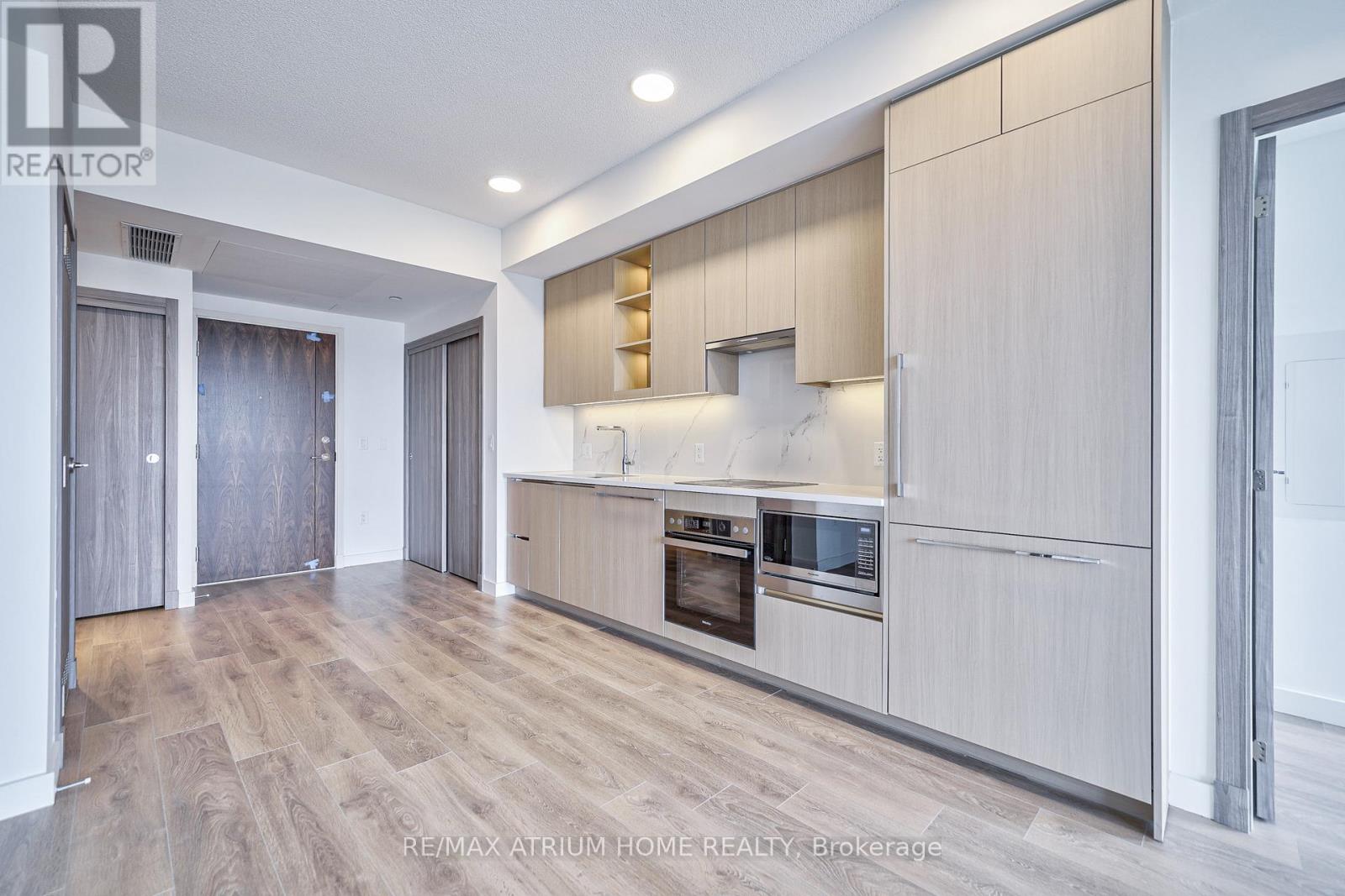 2005 - 25 MCMAHON DRIVE W, Toronto (Bayview Village) — photo 10