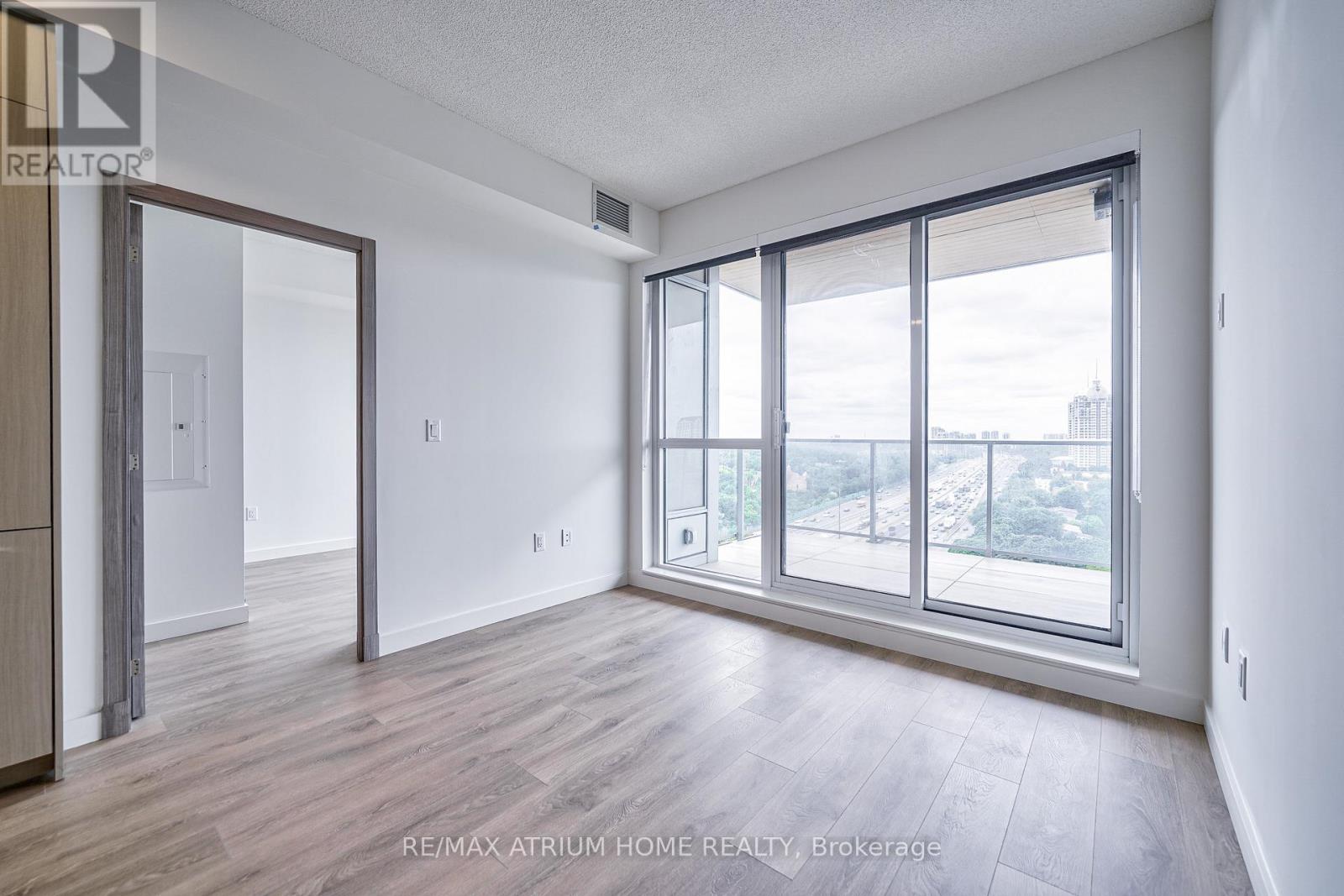 2005 - 25 MCMAHON DRIVE W, Toronto (Bayview Village) — photo 12