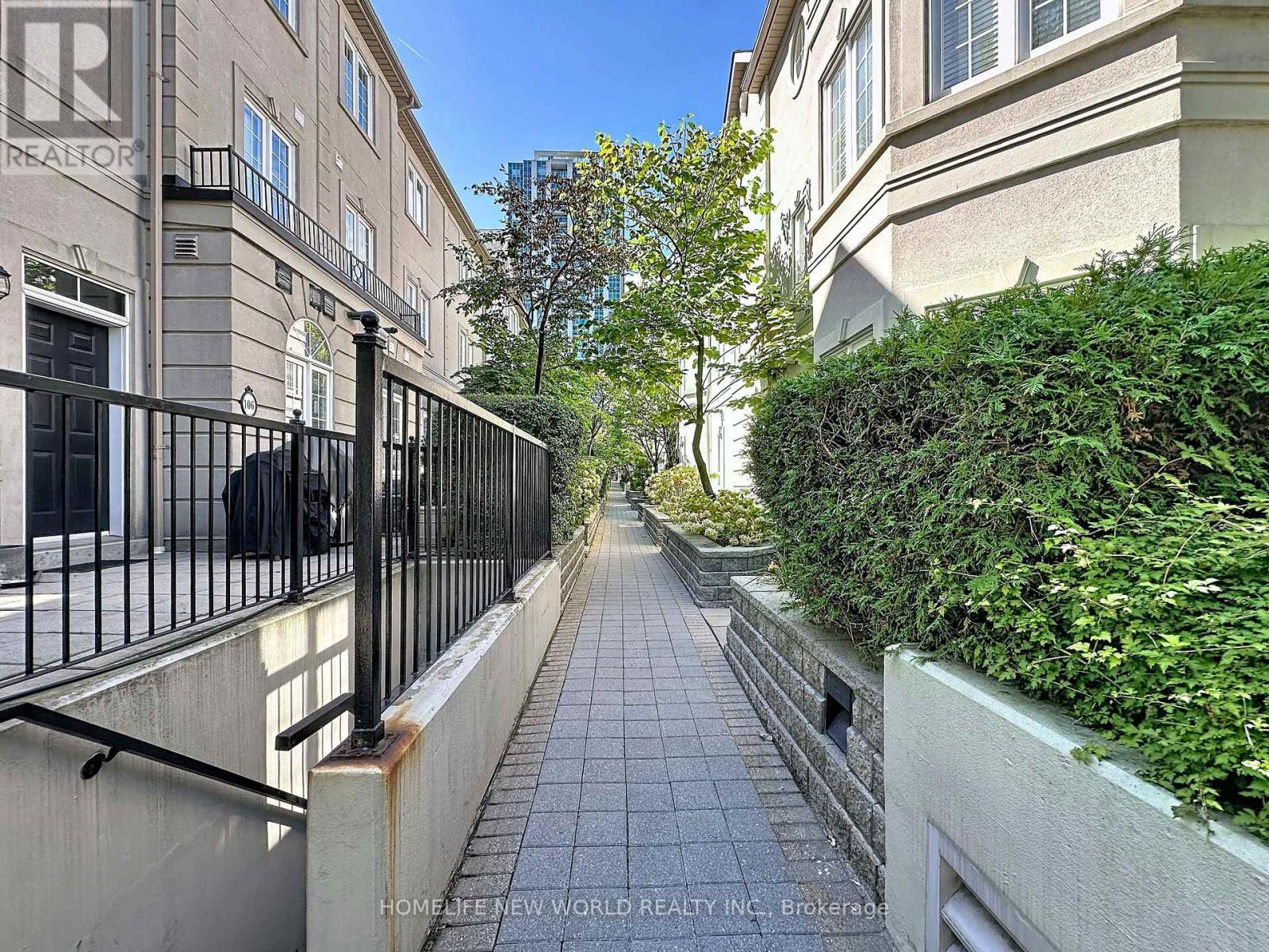 102 - 16 HUMBERSTONE DRIVE, Toronto (Willowdale East) — photo 5
