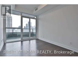 1307 - 181 Bedford Avenue, Toronto, ON M5R3P8 Photo 7