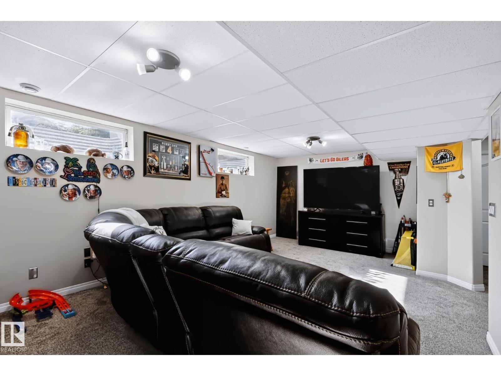 605 FORREST DR - Image 33