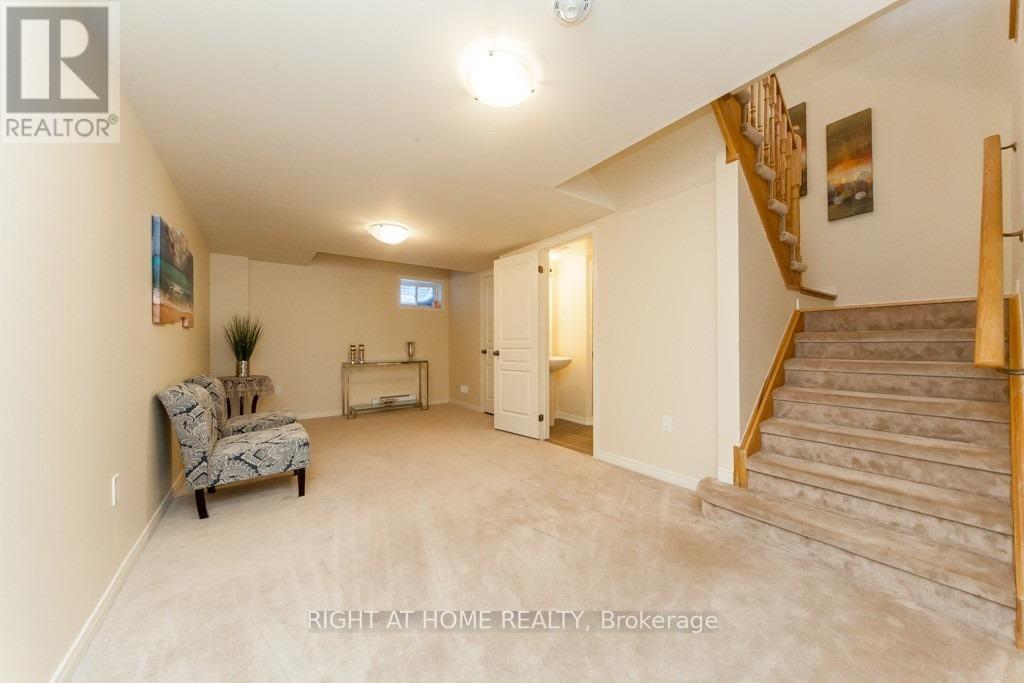 37 COMFORT WAY, Whitby (Blue Grass Meadows) — photo 3