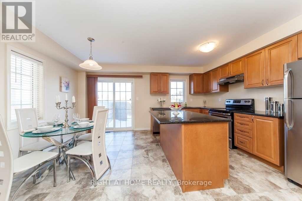 37 COMFORT WAY, Whitby (Blue Grass Meadows) — photo 8