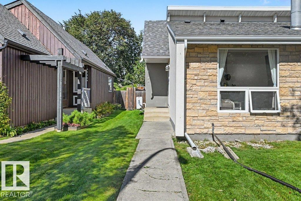8708 25A Av NW photo 3 — MLS® E4509570